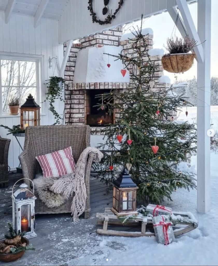 Have A Magical Christmas: 80 Decorating Ideas For Holiday Cheer