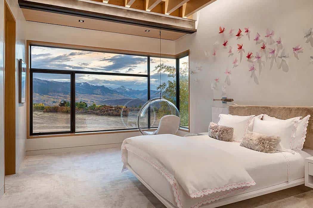 mountain-modern-bedroom