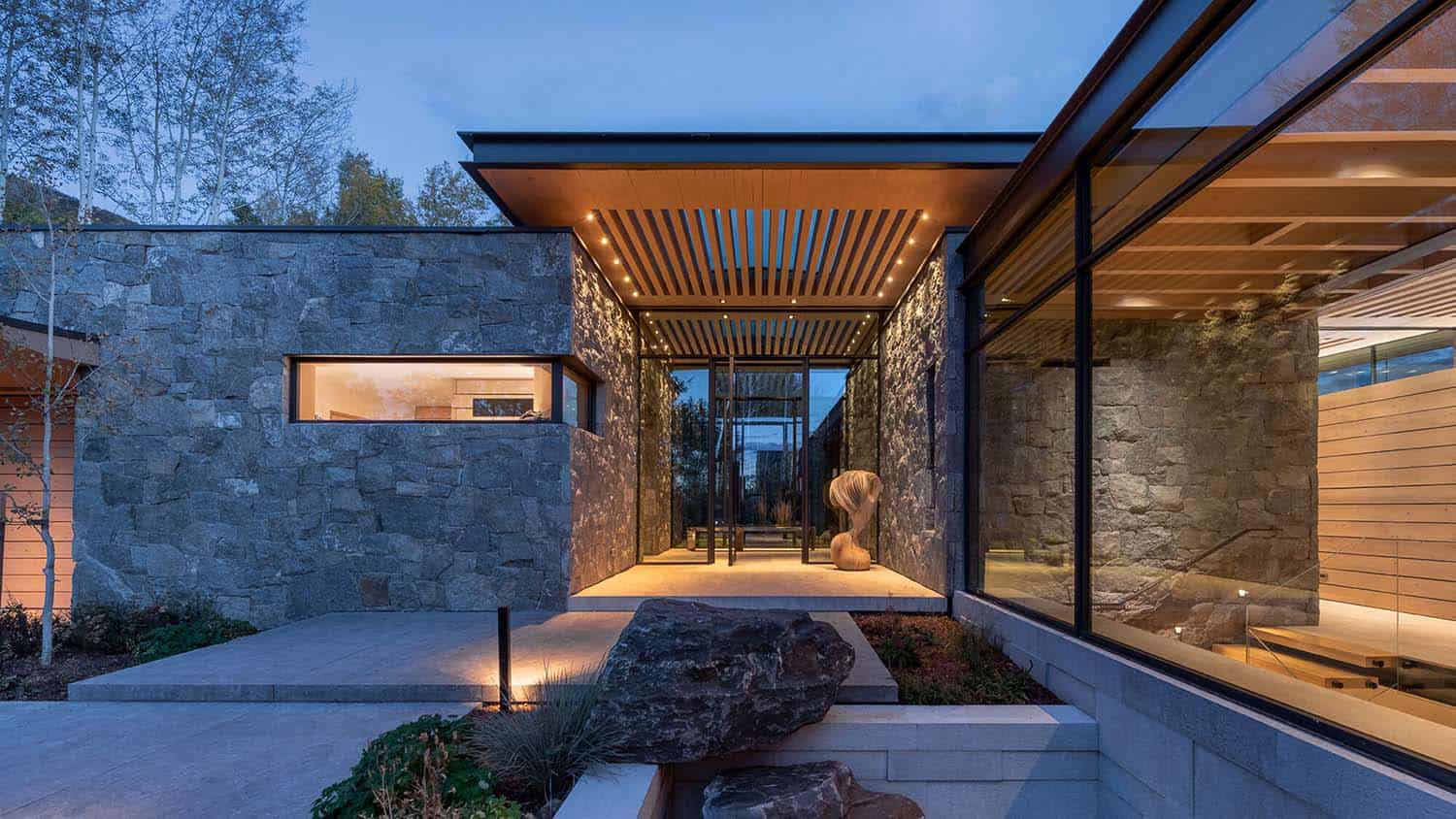 modern-mountain-home-exterior