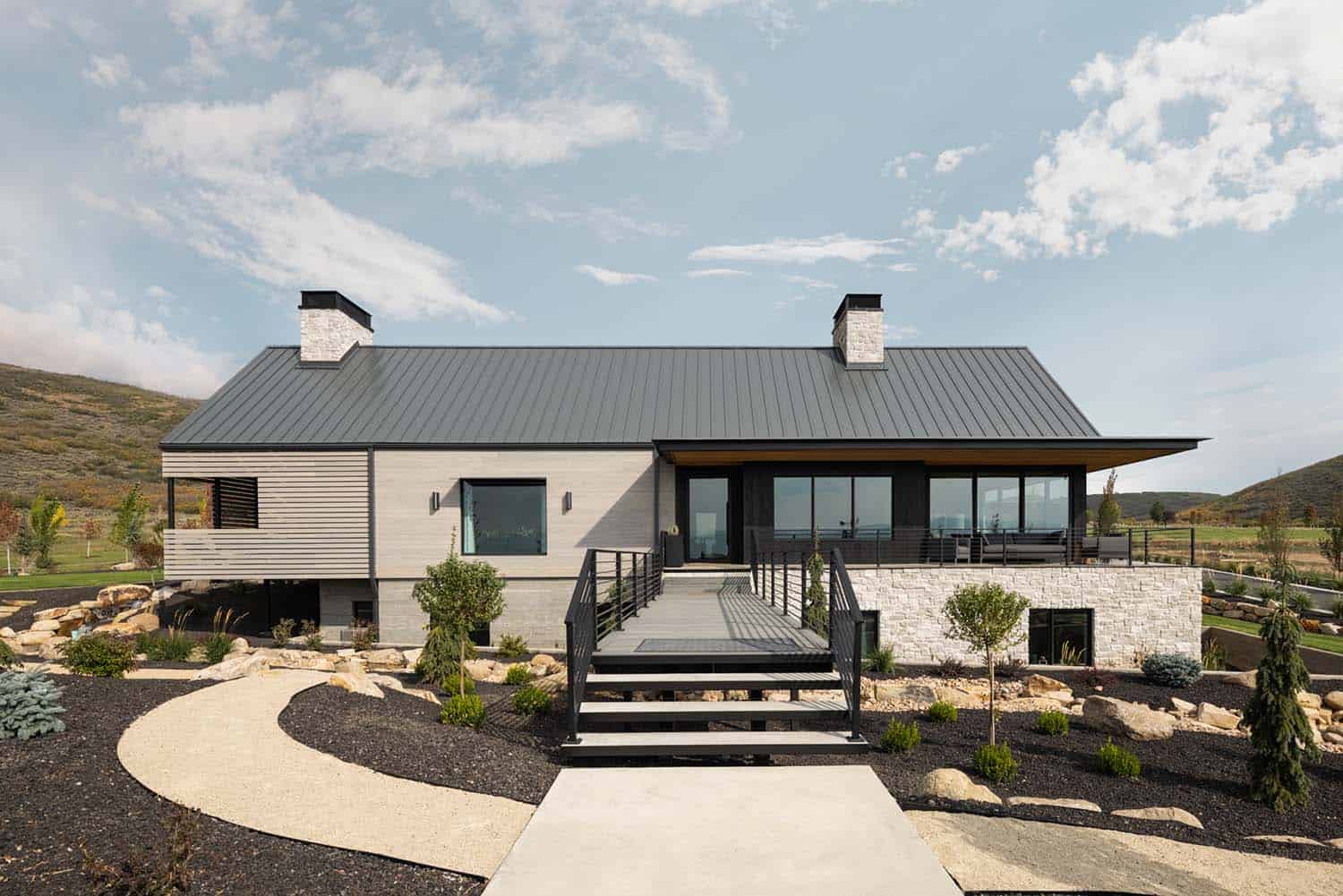 contemporary-mountain-home-exterior