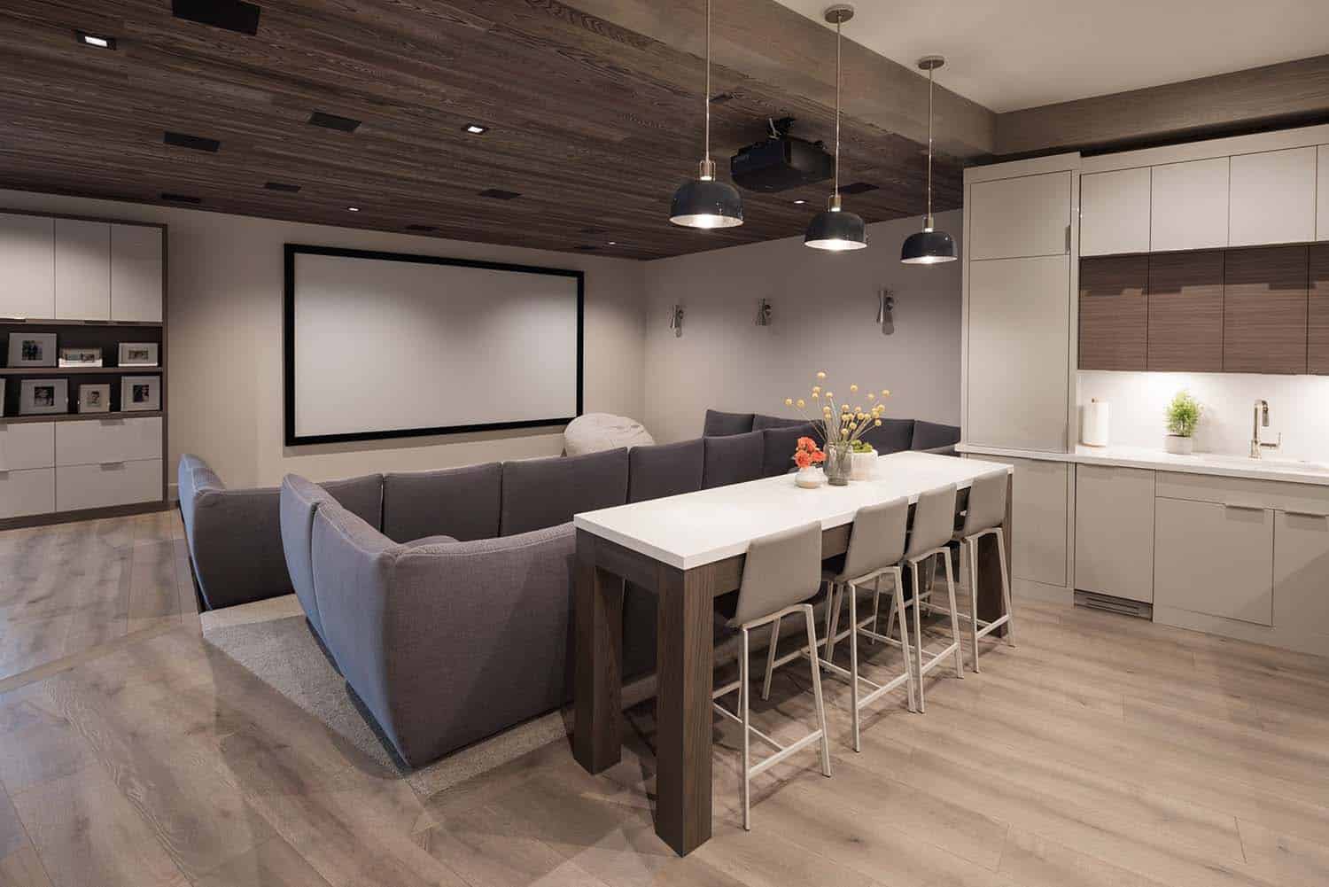 contemporary-movie-room