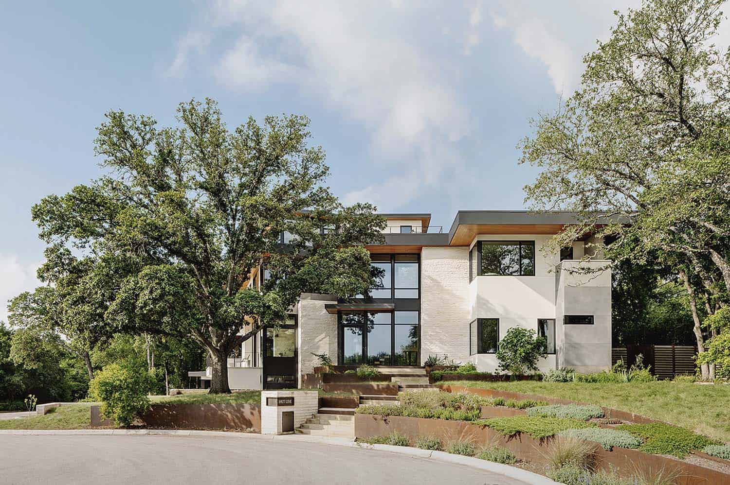 modern-home-exterior