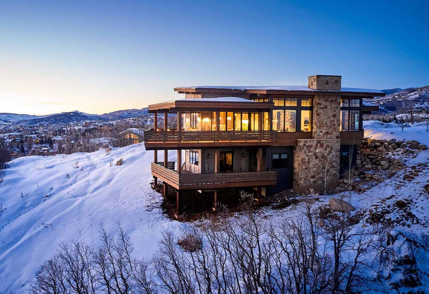 modern-mountain-home-exterior