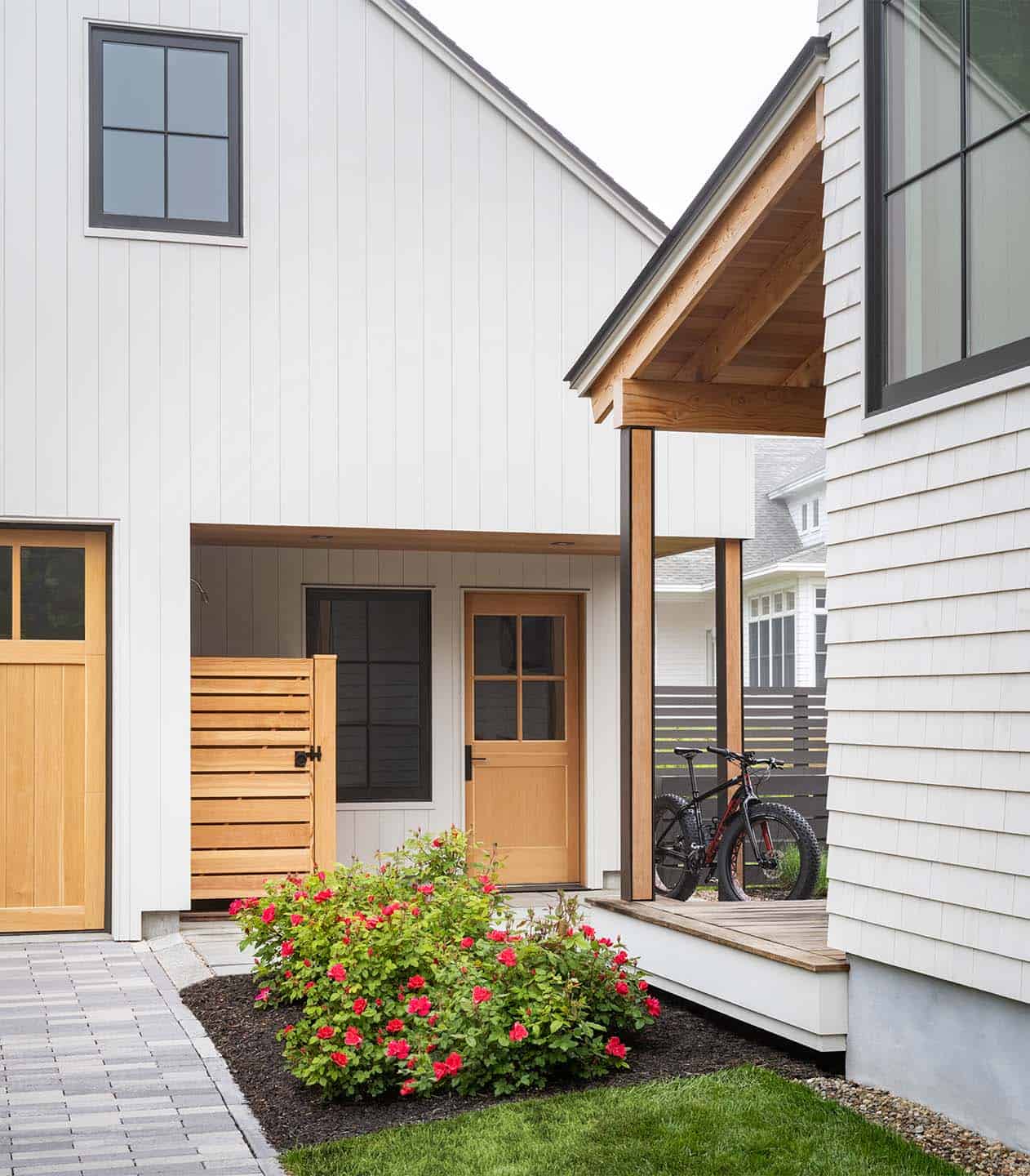 beach-cottage-exterior
