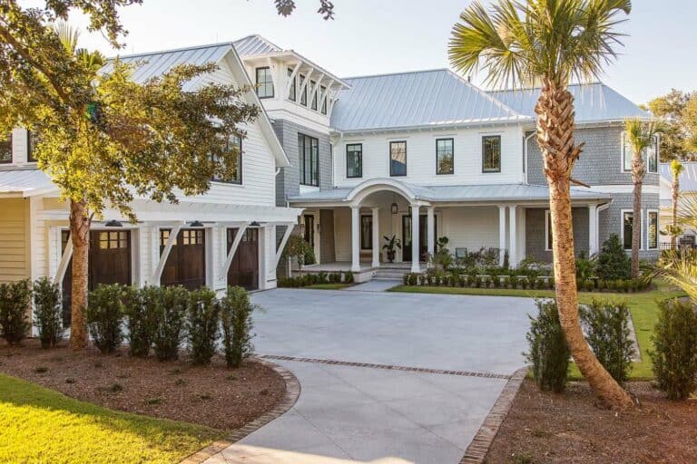 Unbelievably beautiful coastal home has relaxed interiors in South Carolina