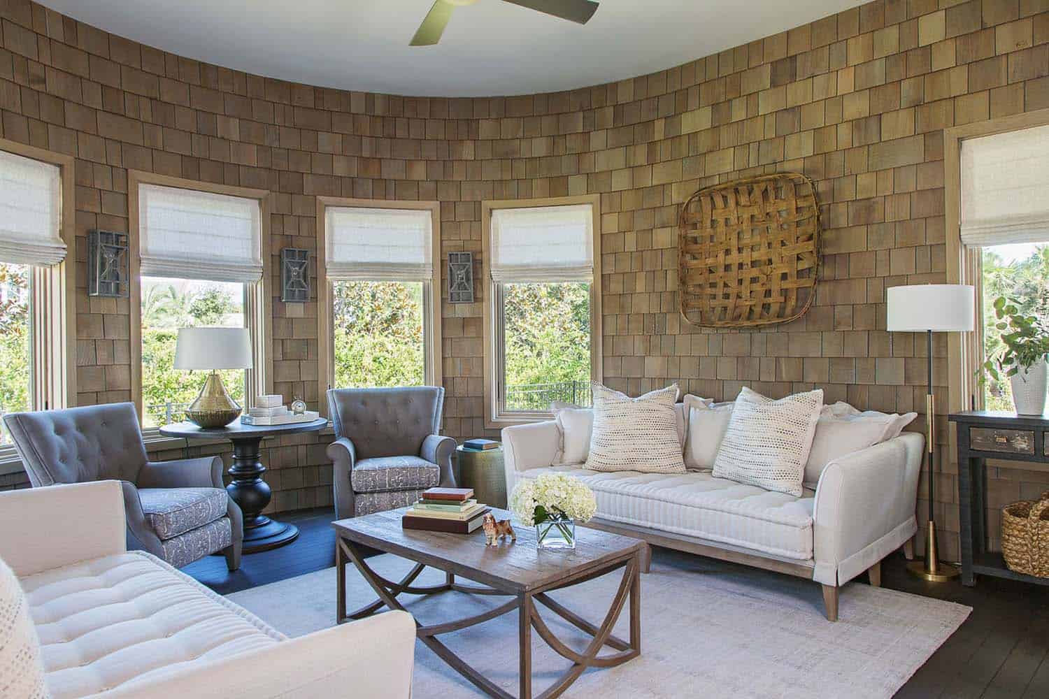 beach-style-sunroom