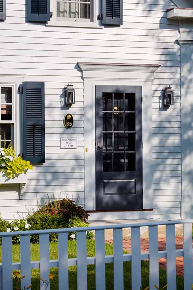 beach-house-exterior