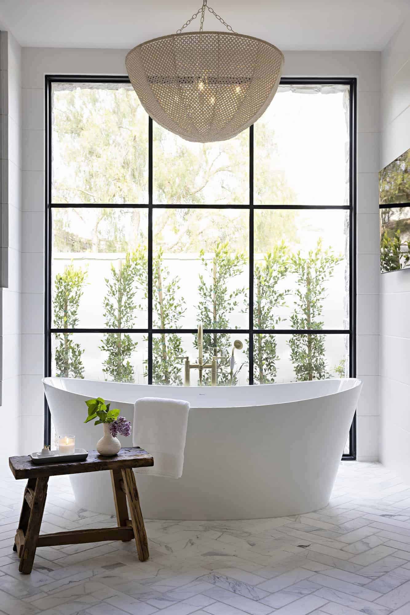 modern-mediterranean-style-bathroom
