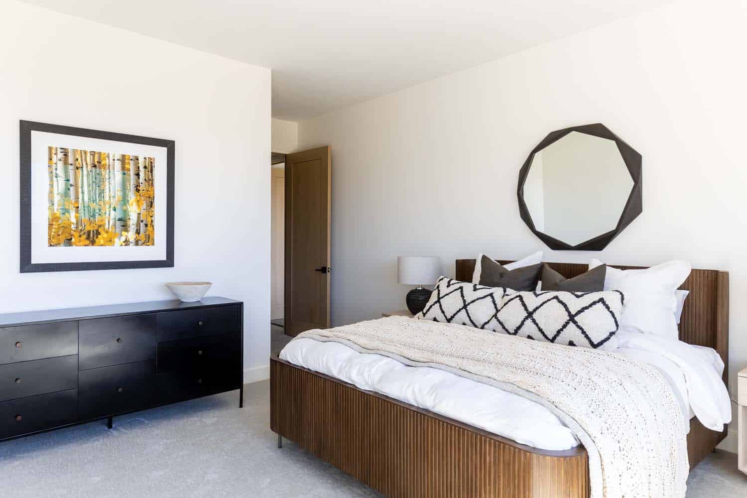 modern-guest-bedroom