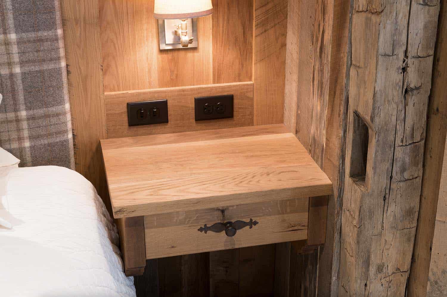 rustic-bedroom