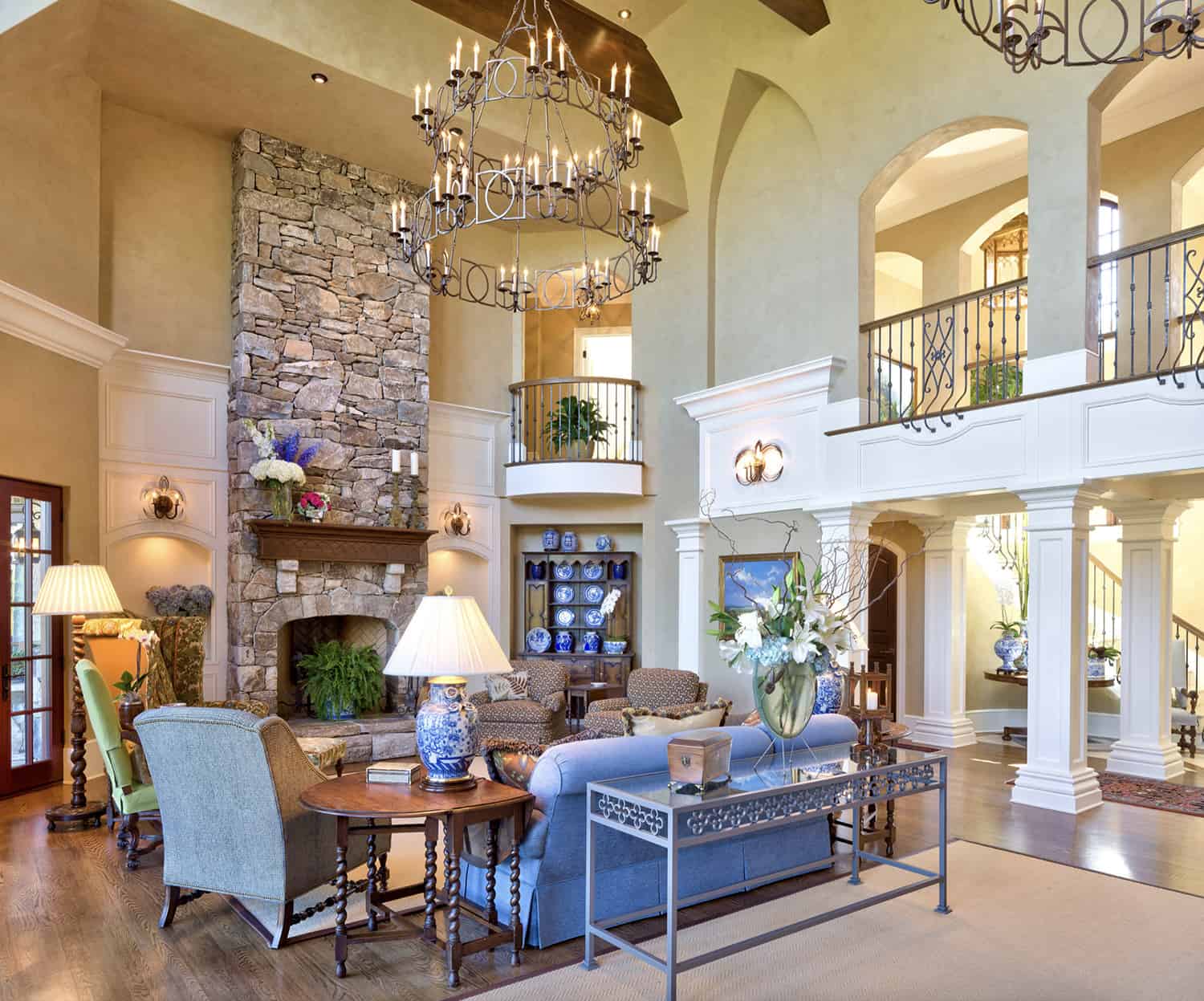 french-country-living-room