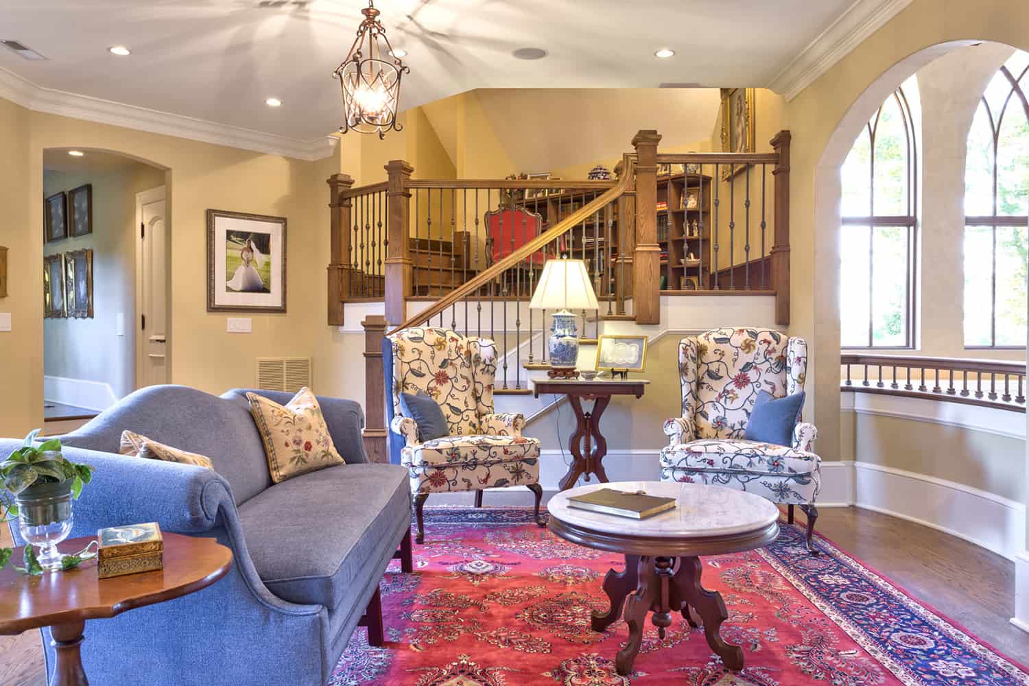 traditional-family-room
