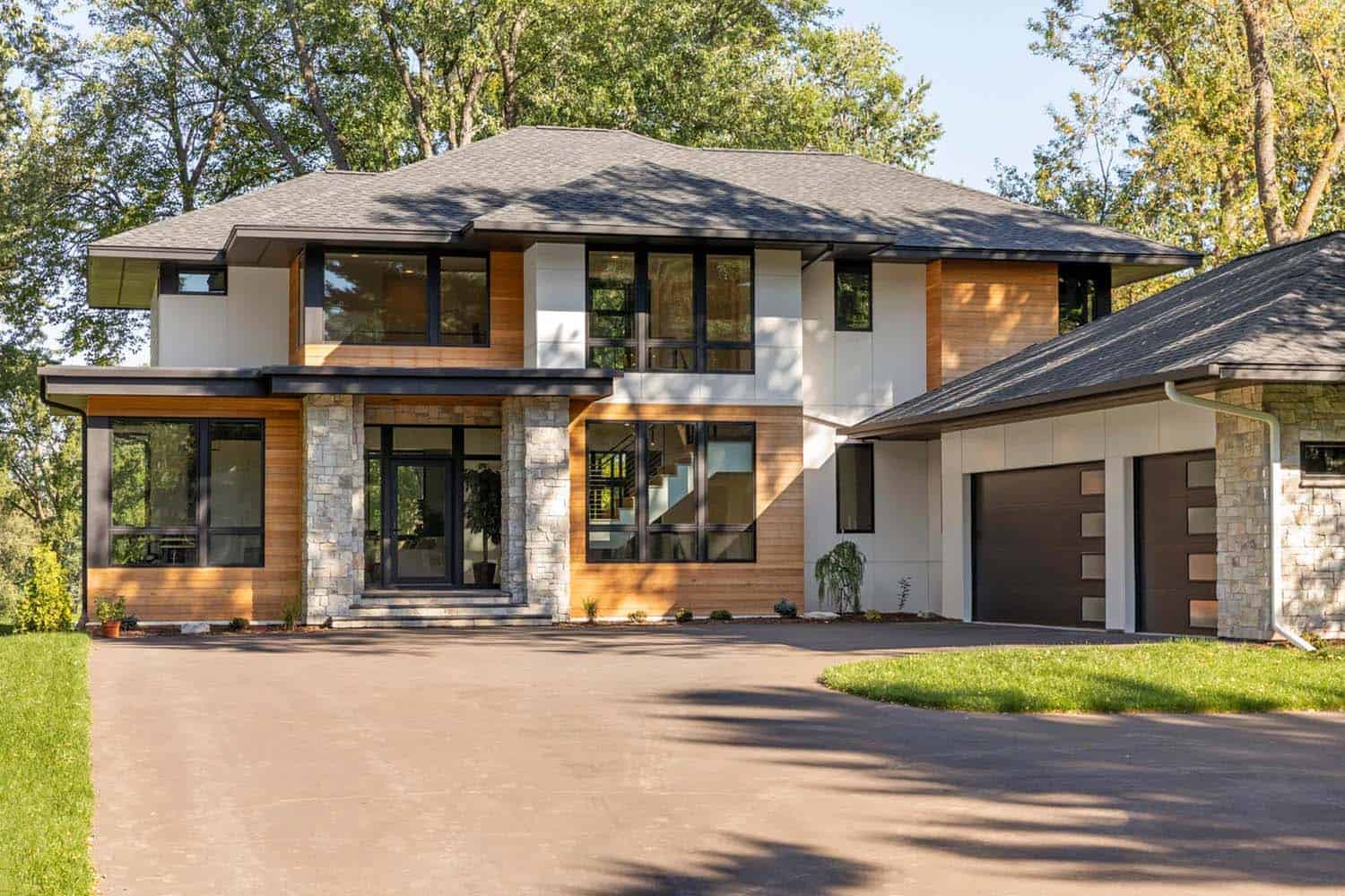 urban-modern-home-exterior