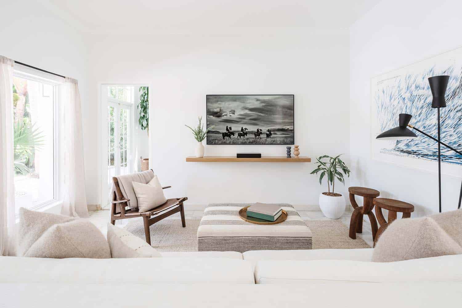 contemporary-living-room