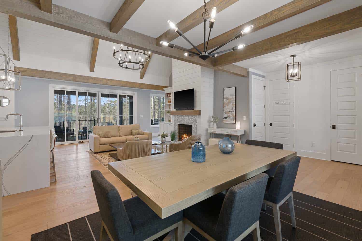 contemporary-dining-room