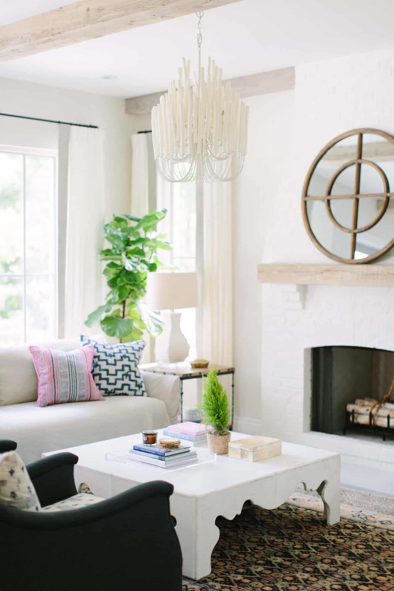 modern-farmhouse-style-living-room