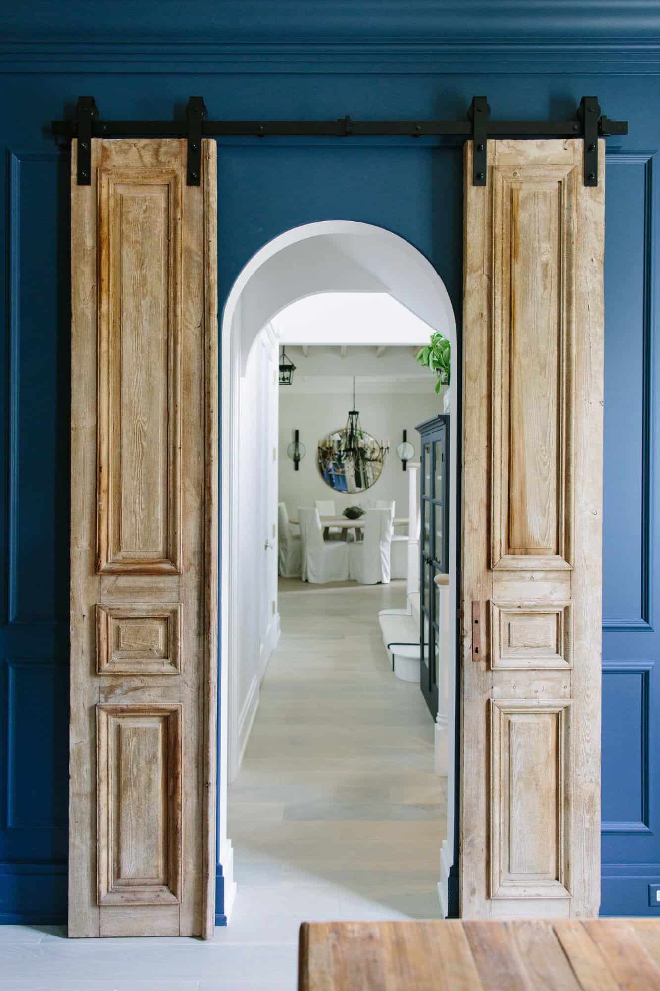 modern-farmhouse-style-hallway
