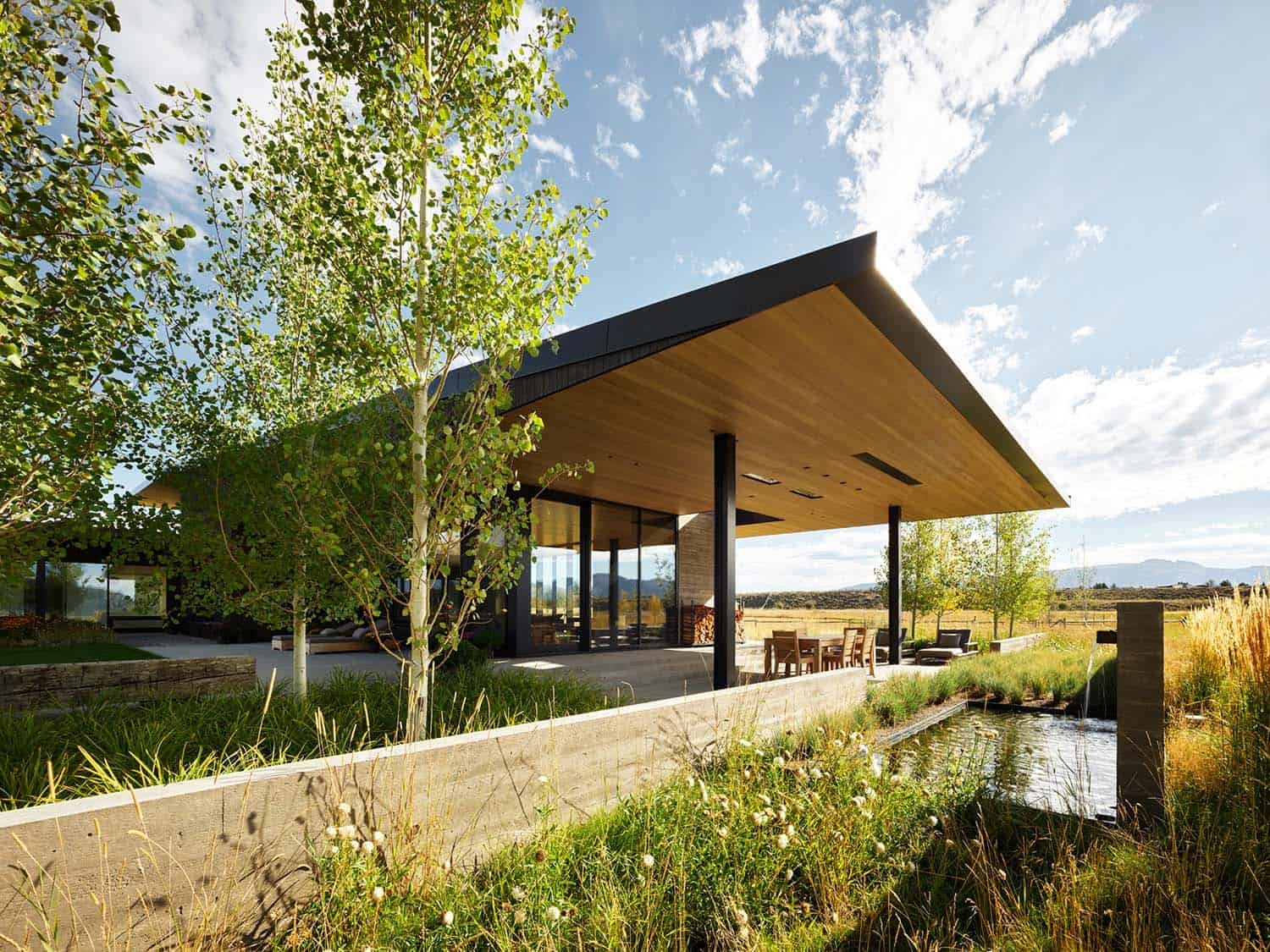 ranch-house-exterior