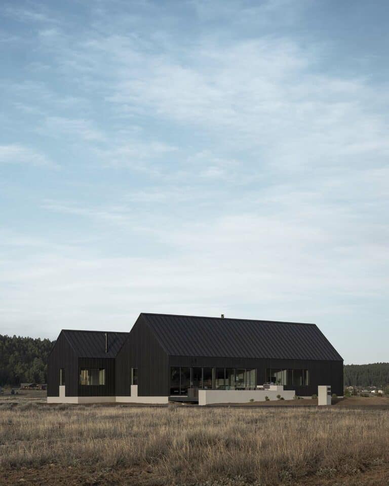 Picture Idea: A Modern Scandinavian Mountain House With San Francisco Peak Views