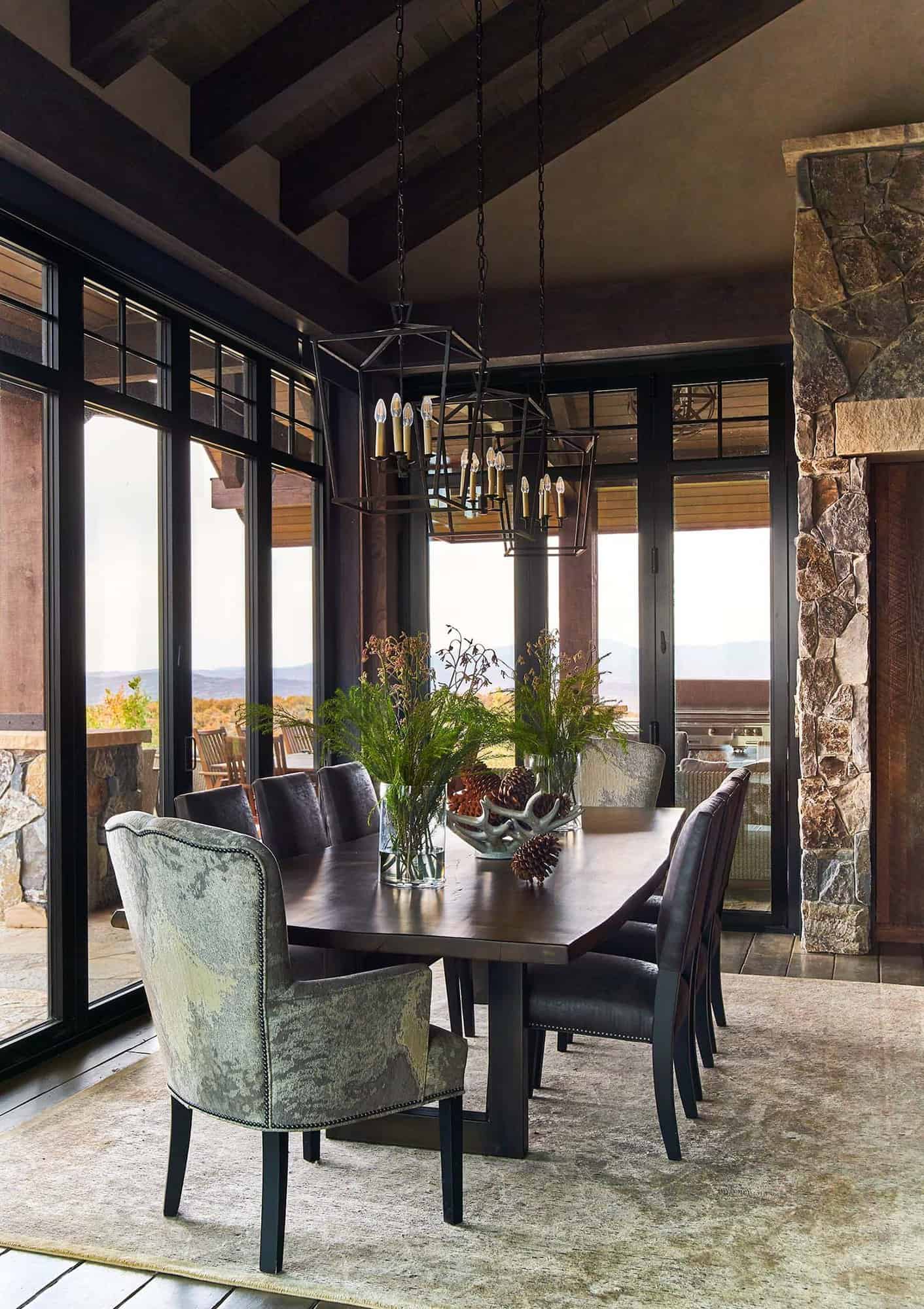 rustic-dining-room