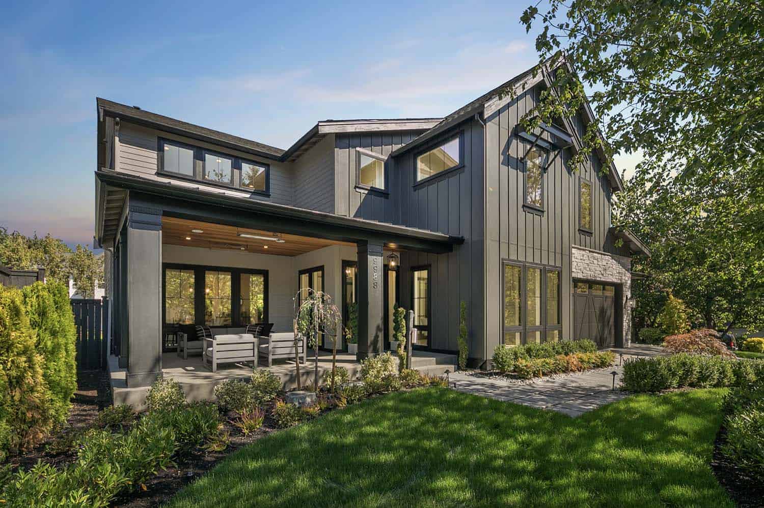 modern-farmhouse-exterior