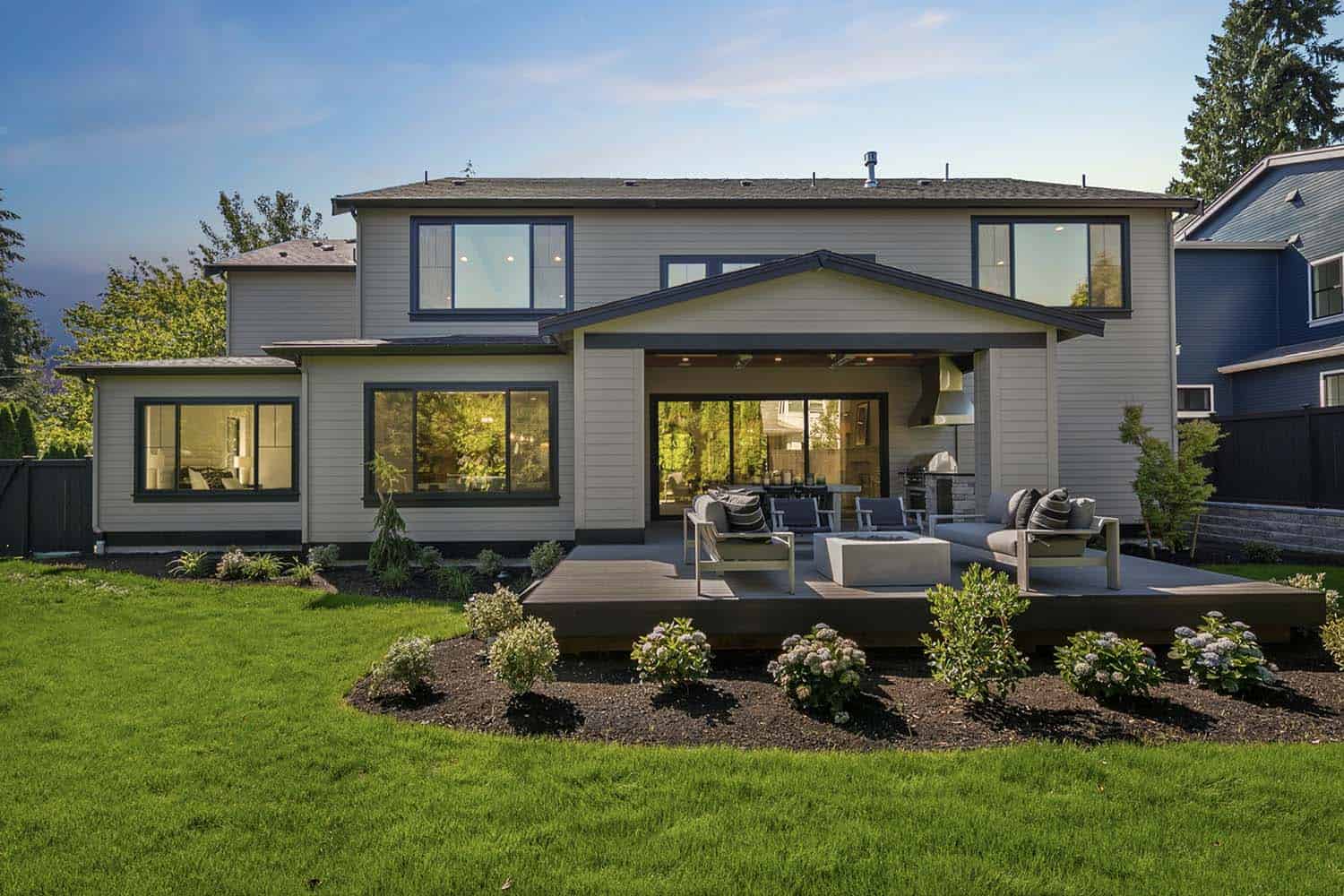modern-farmhouse-exterior-backyard