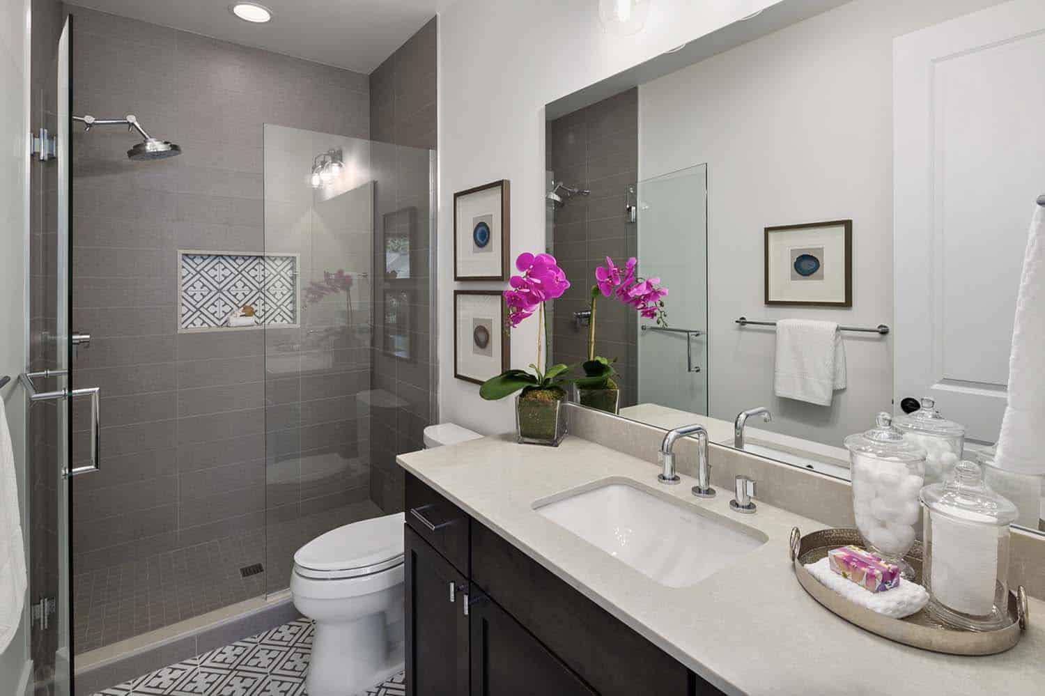 modern-farmhouse-bathroom