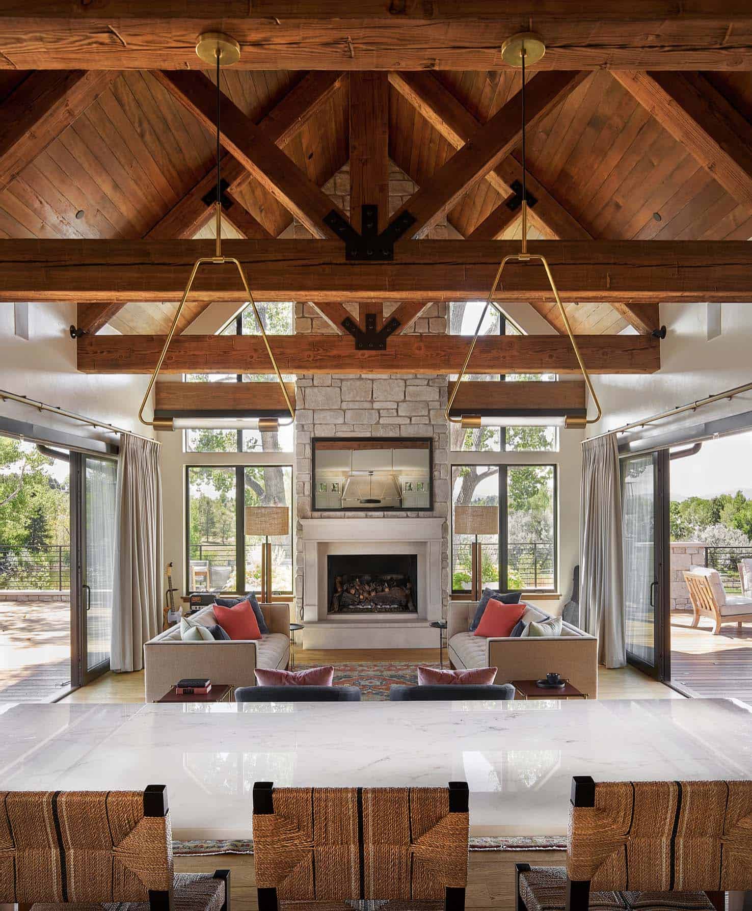 modern-farmhouse-family-room