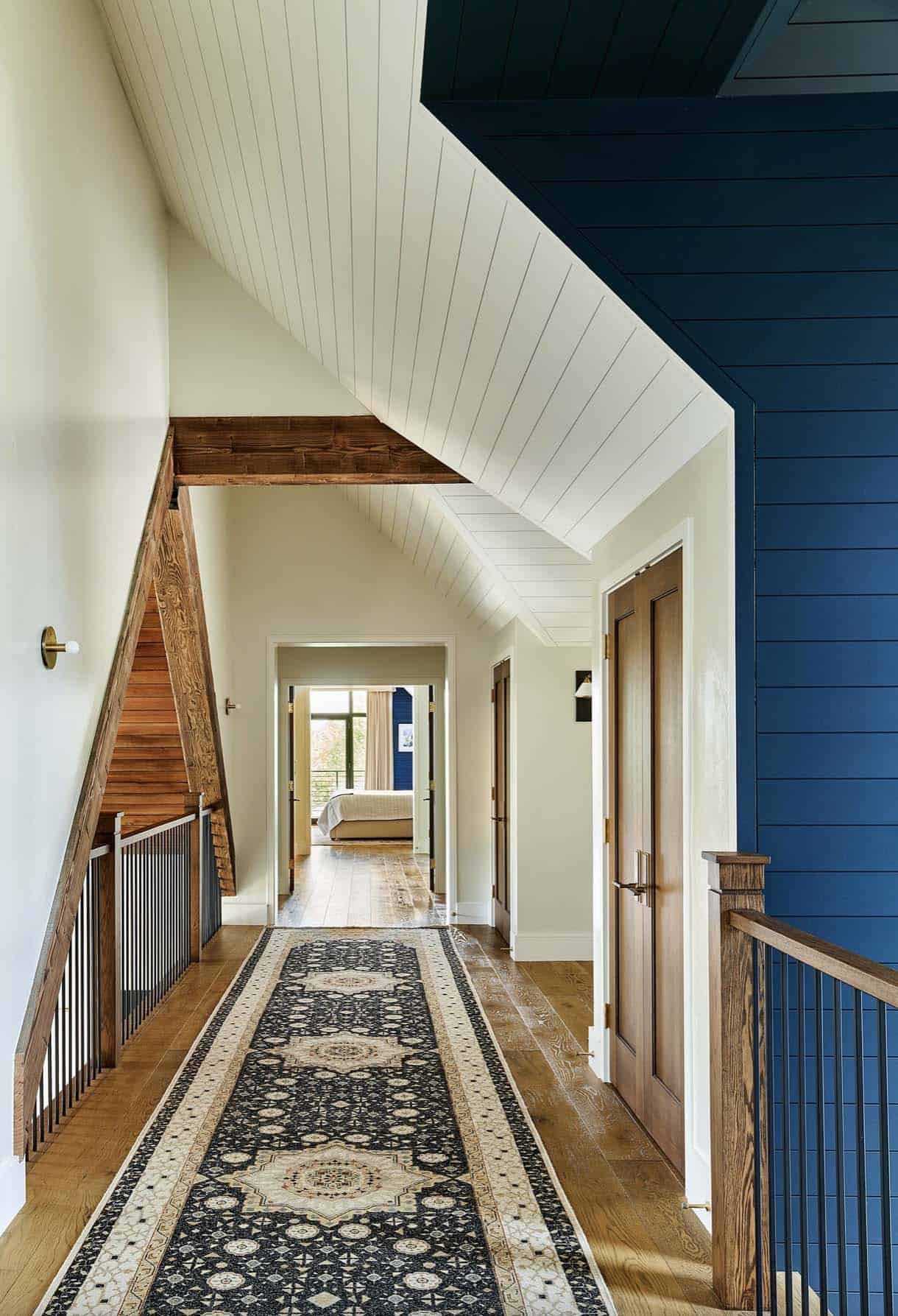 modern-farmhouse-hallway