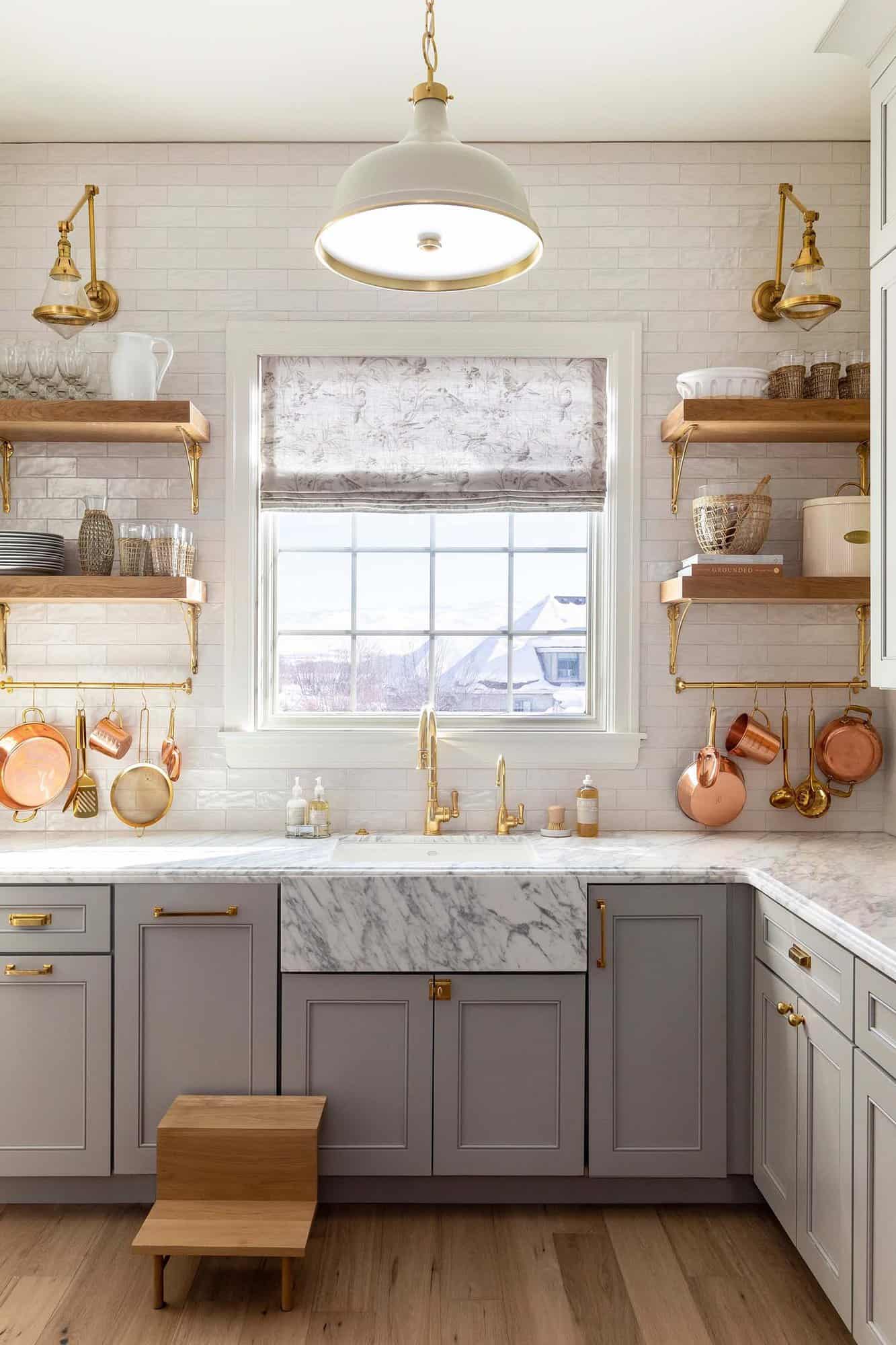 traditional-style-kitchen