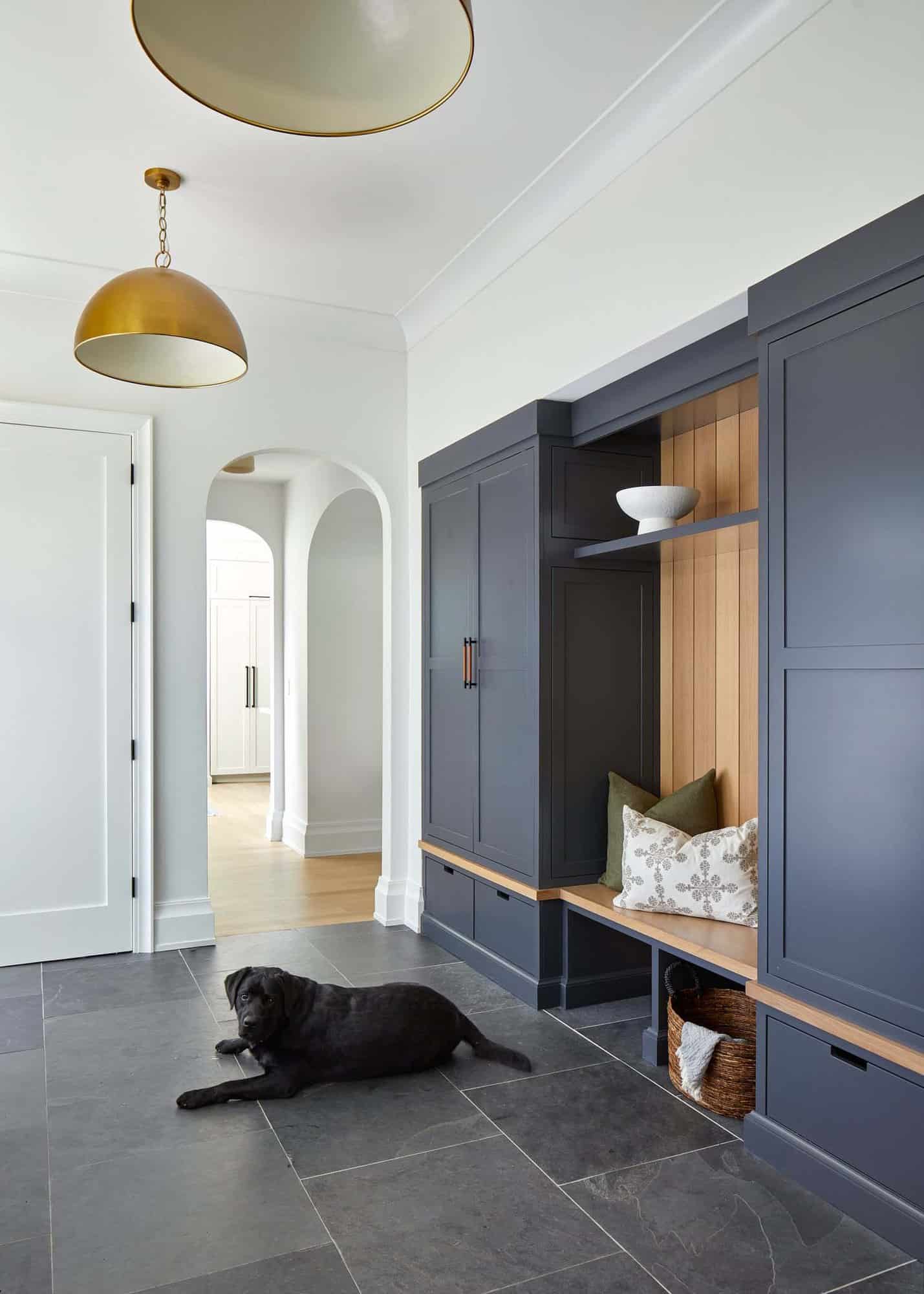 transitional-mudroom