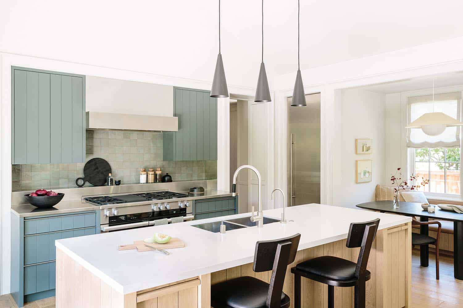 contemporary-farmhouse-kitchen