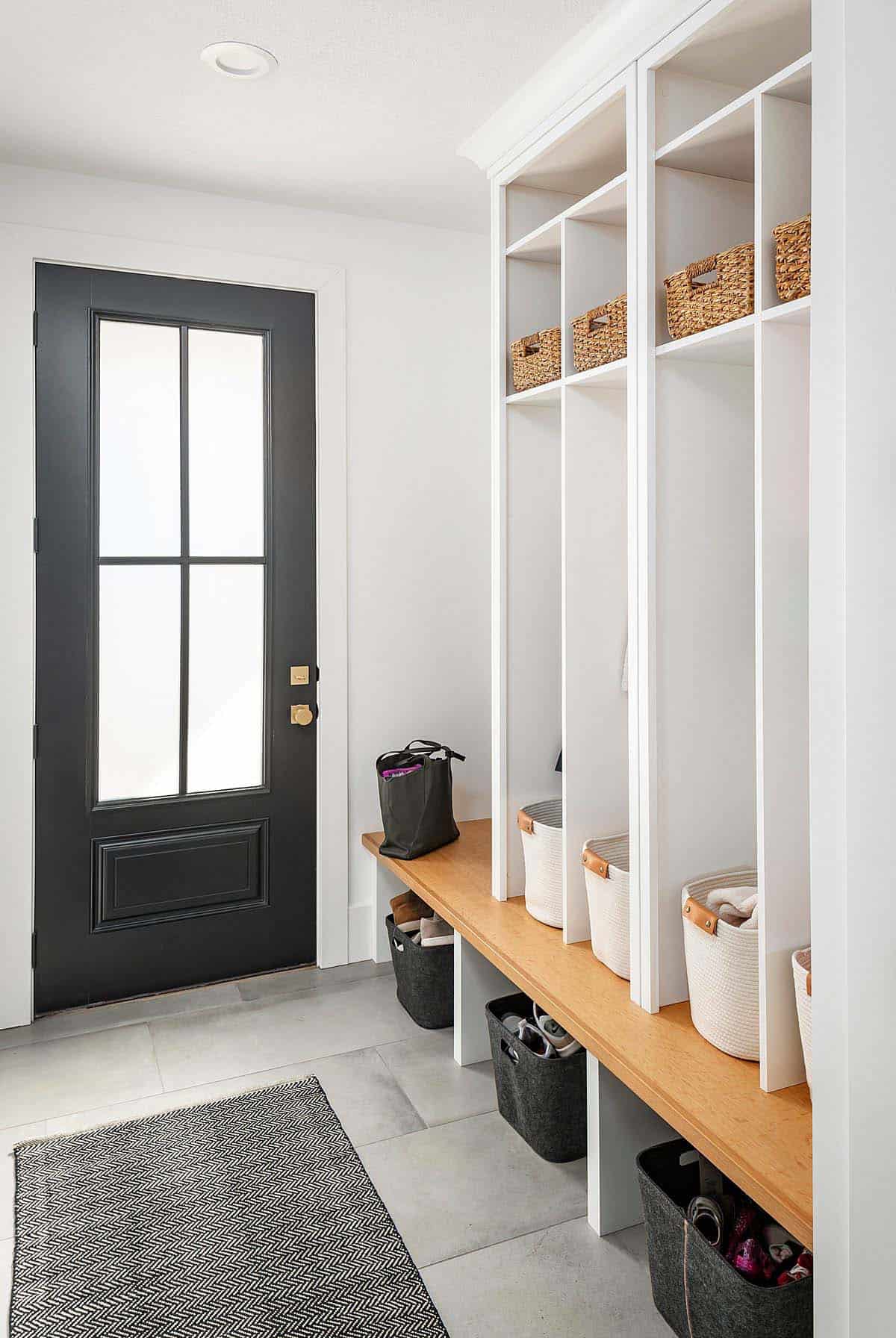 contemporary-mudroom