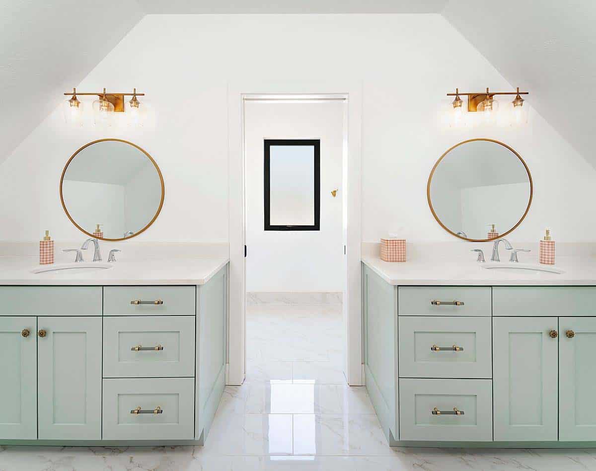 contemporary-bathroom-dual-vanity