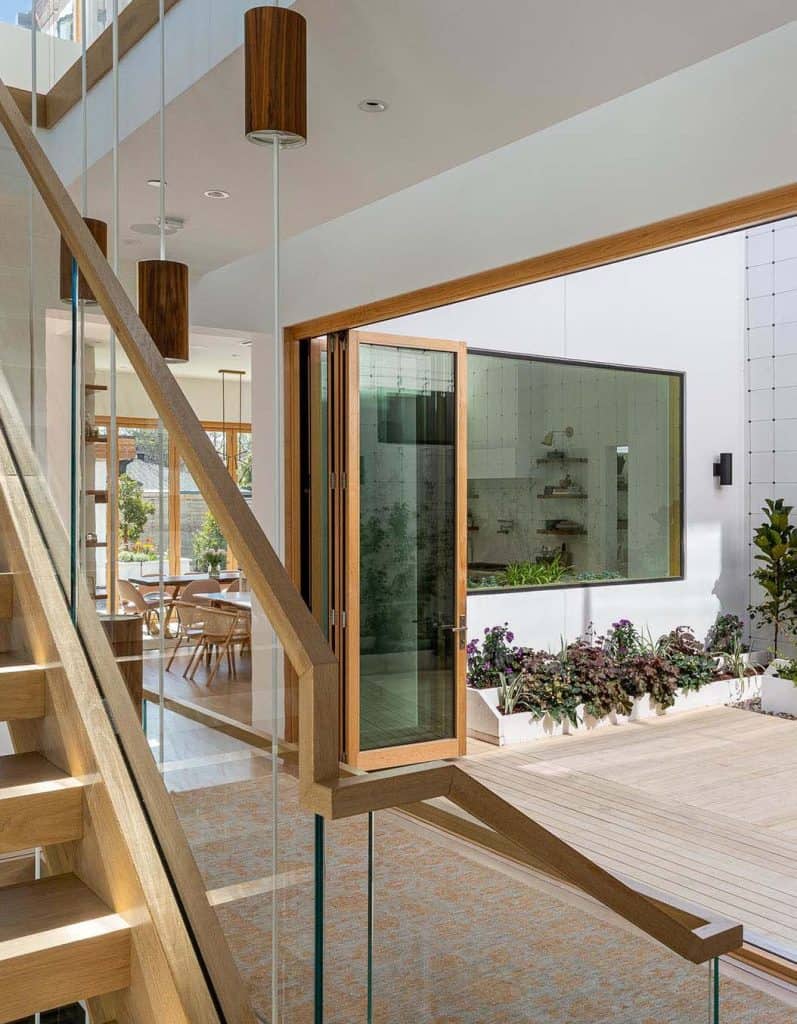 This light-filled modern home in Palo Alto has a cool backyard office