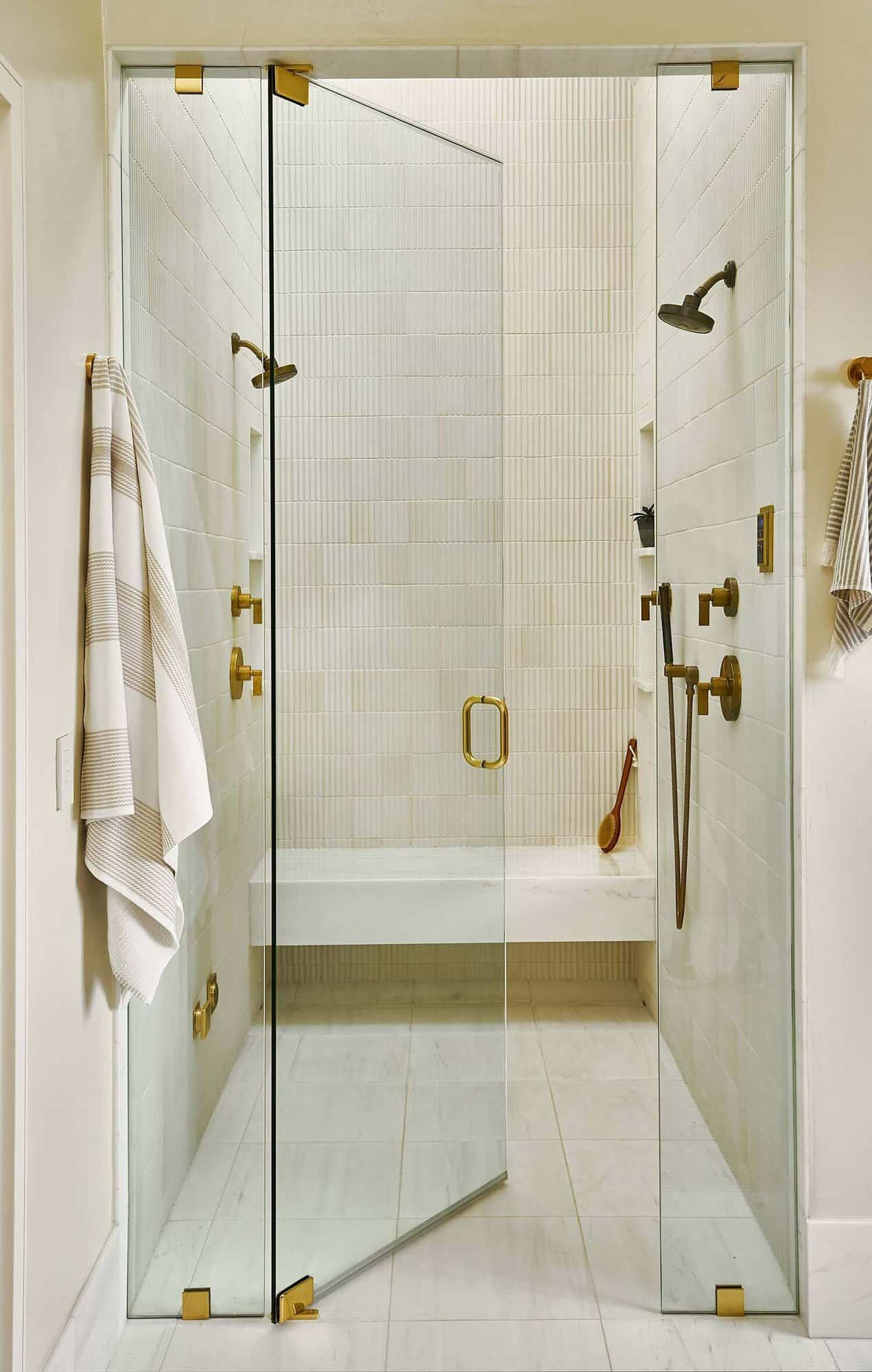 modern-farmhouse-bathroom-shower