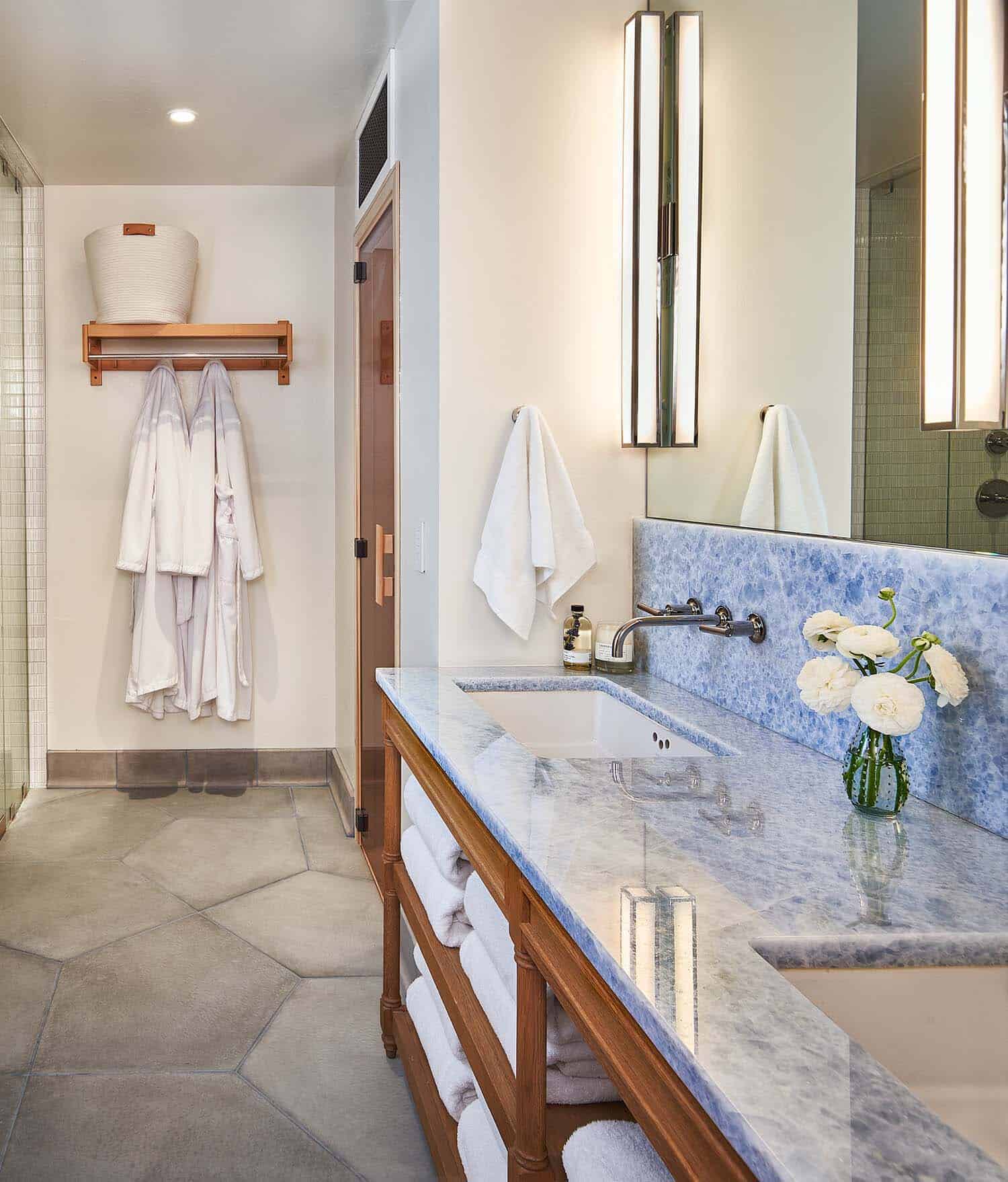 modern-farmhouse-bathroom