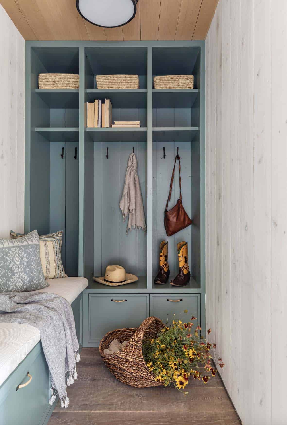 modern-rustic-mudroom