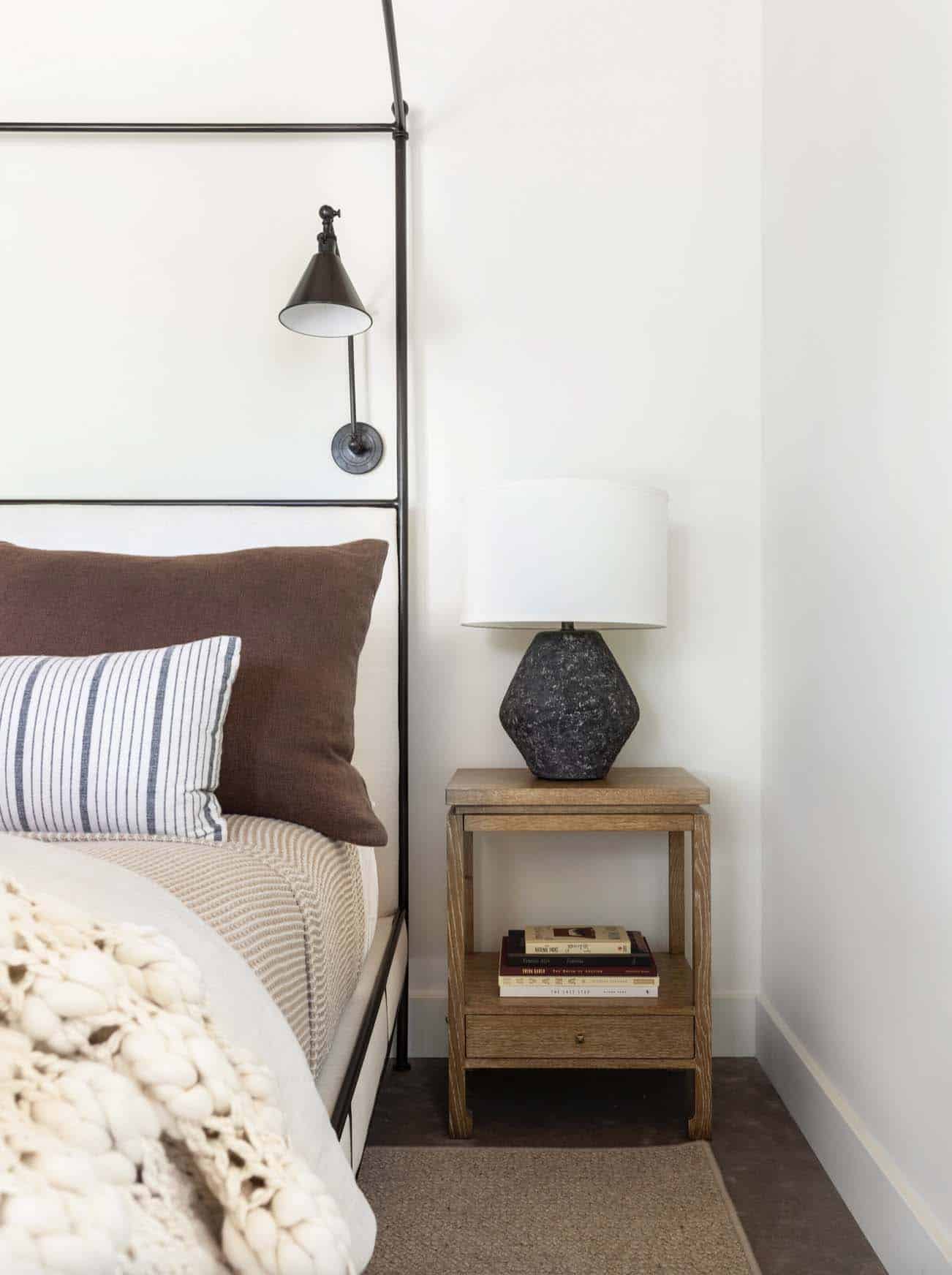 modern-rustic-bedroom