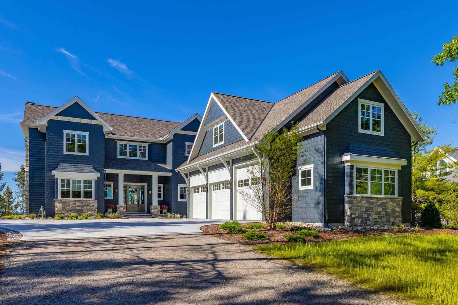 beach-house-retreat-exterior