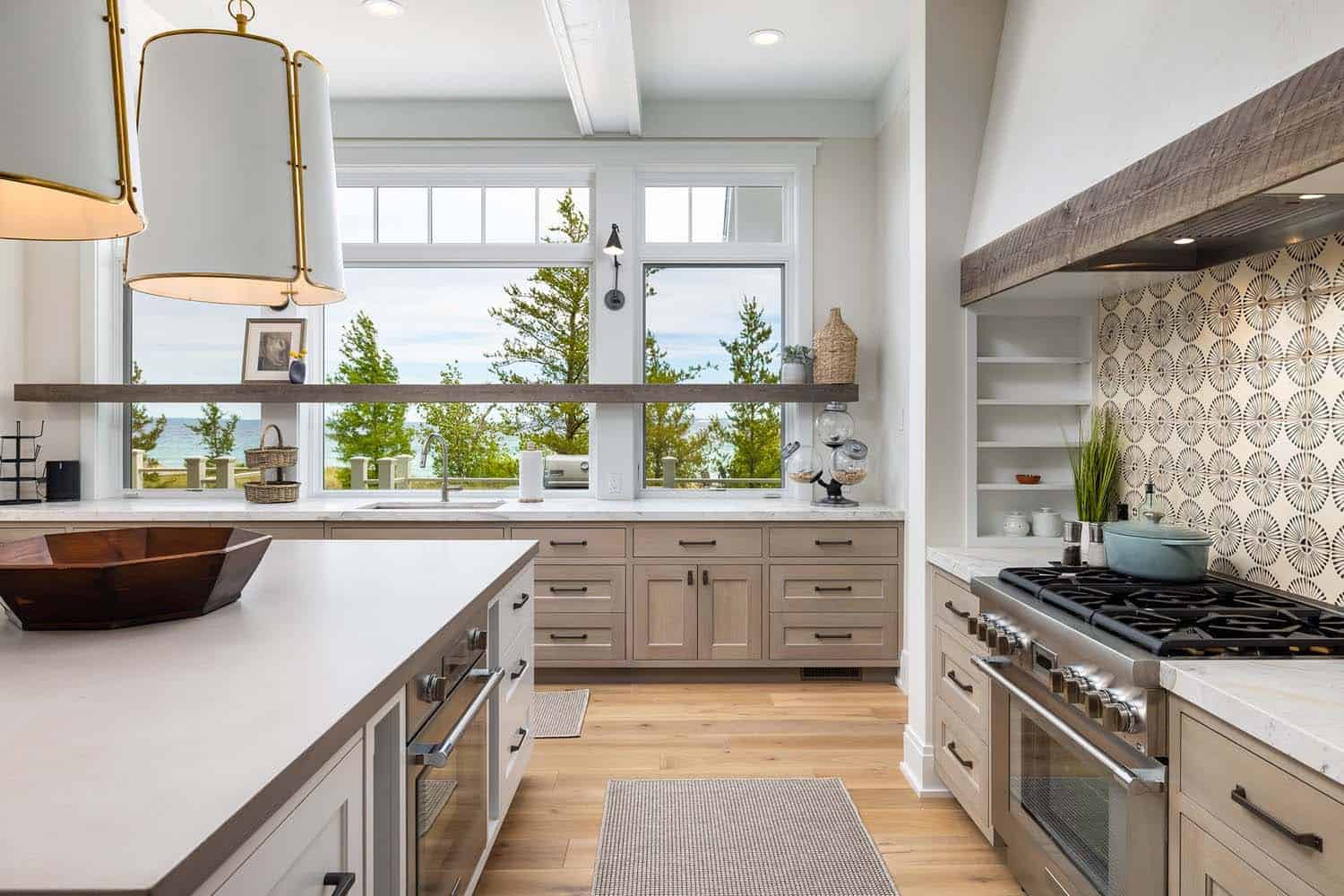 beach-style-kitchen