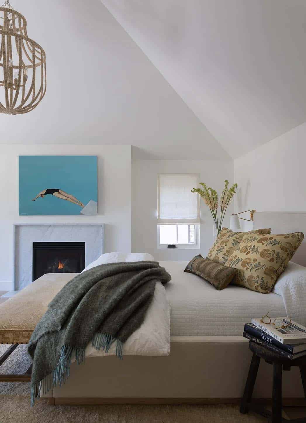 contemporary-bedroom-with-a-fireplace