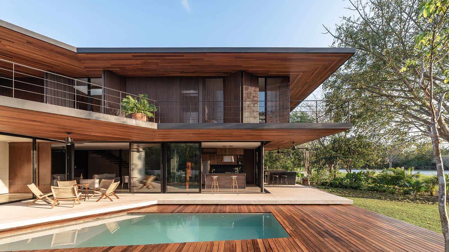 minimalist-house-exterior-pool