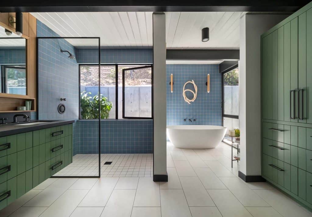 Mid-century modern meets California cool in this Palo Alto home