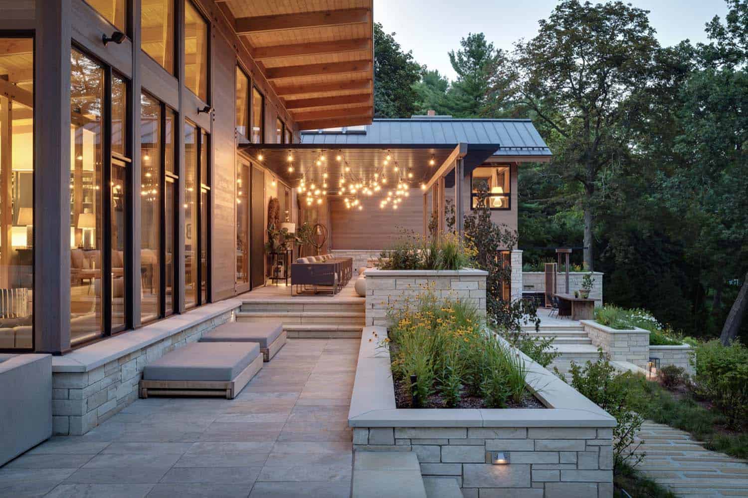 lakeside-resort-home-modern-exterior-patio