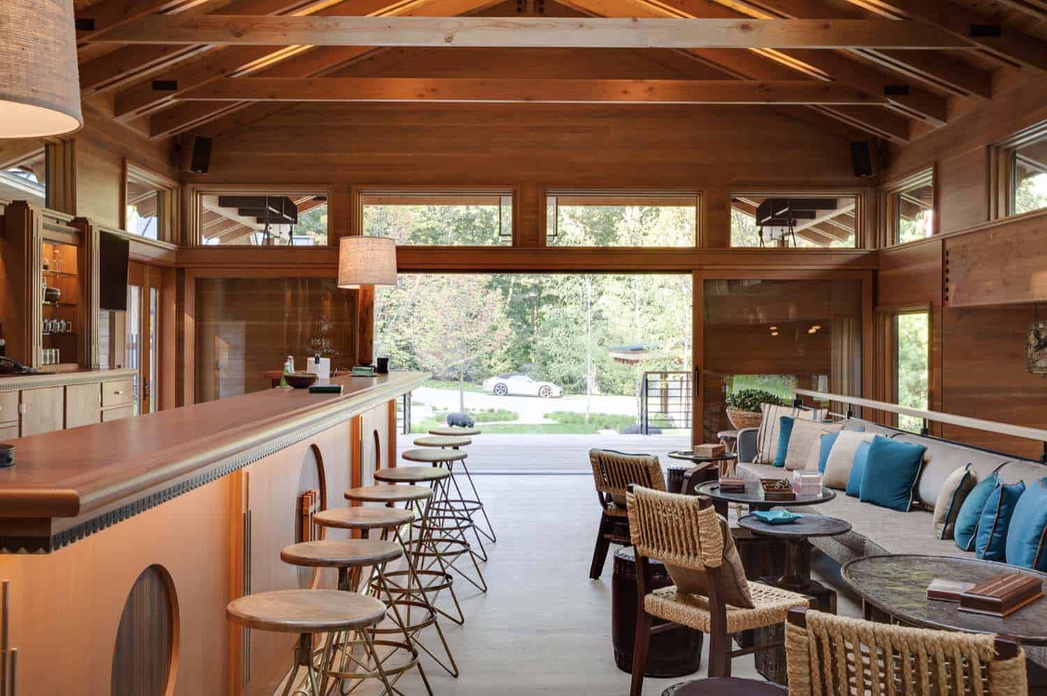modern-home-bar