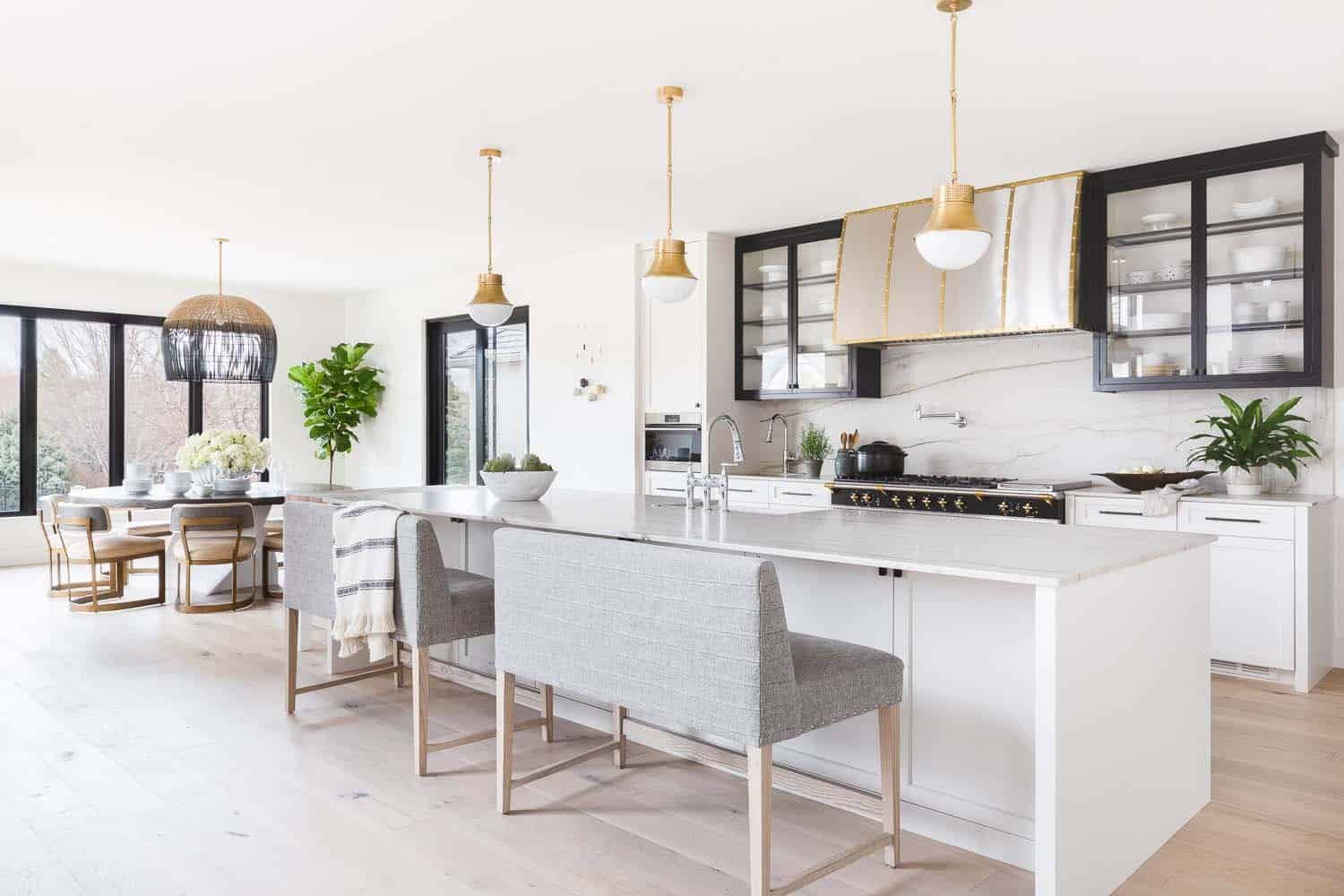 transitional style kitchen with a large island