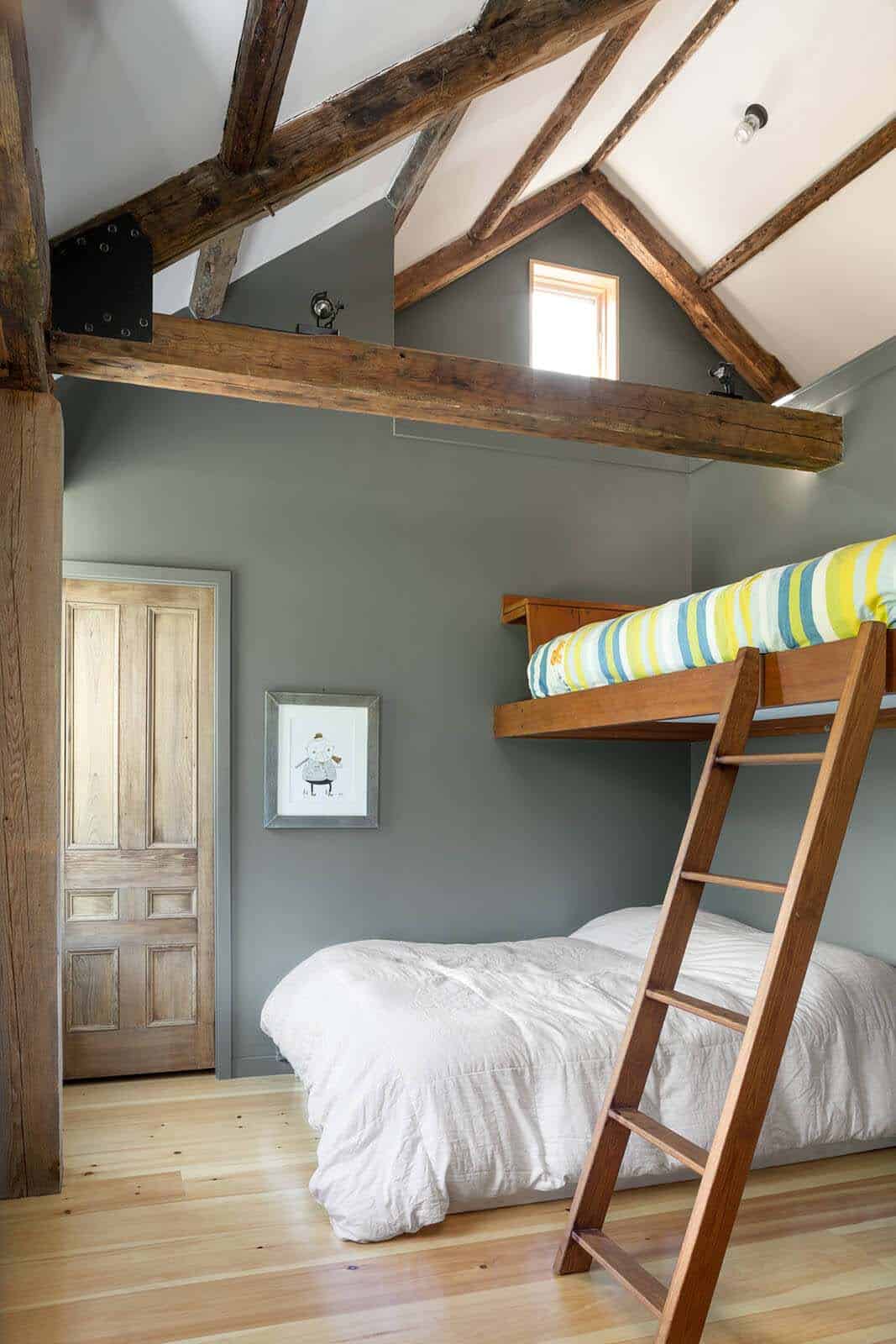 farmhouse bunk bedroom