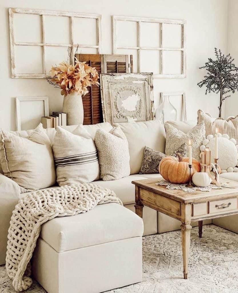 35 Breathtaking Farmhouse Fall Decor Ideas To Transform Your Home