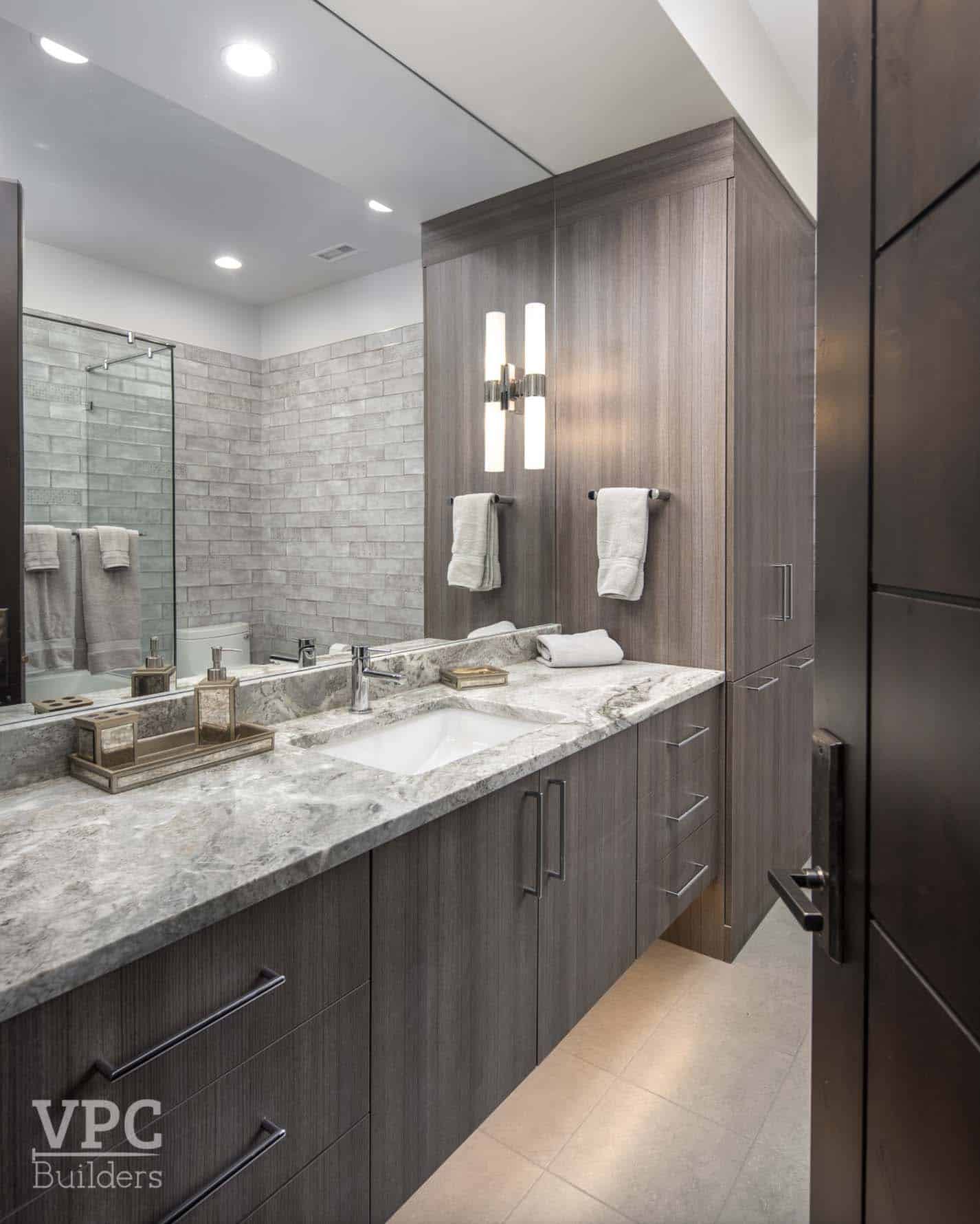 contemporary bathroom